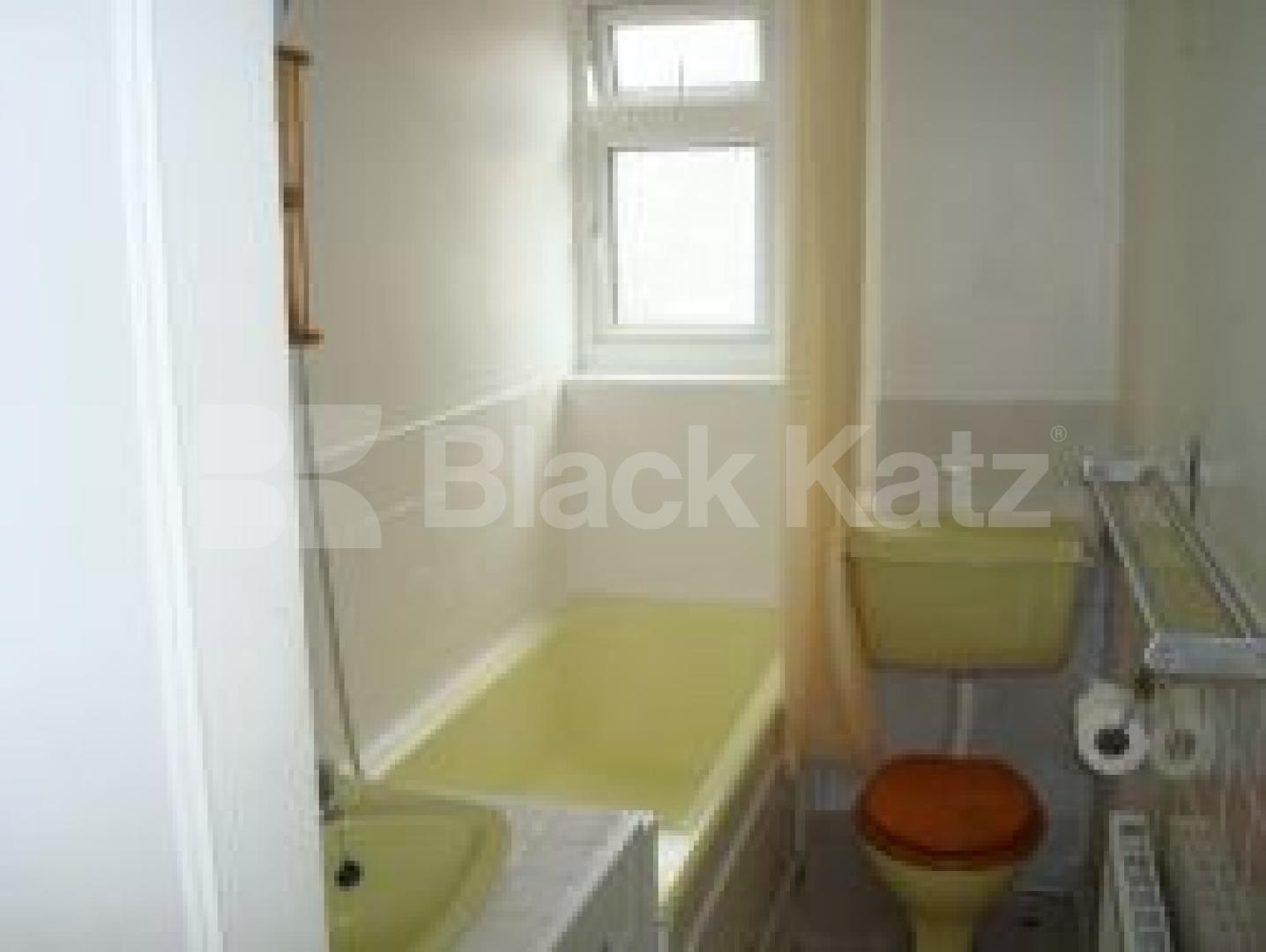 			New Instruction, 2 Bedroom, 1 bath, 1 reception Ground Floor Flat			 St Marks Road, LADBROOK GROVE W10